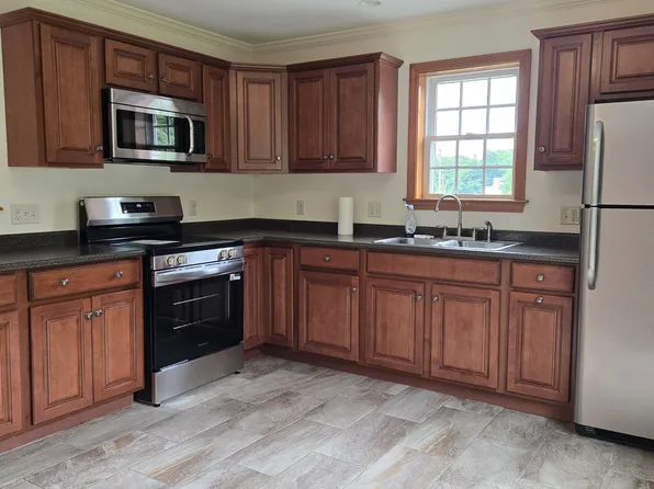 12 Washington St #3, Monson, MA 01057