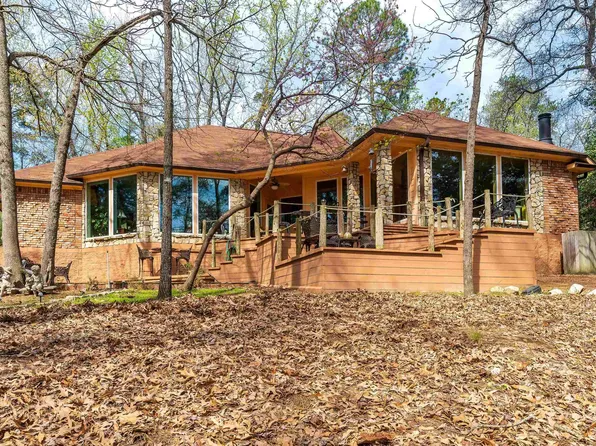 206 Pinewood Ct, Holly Lake Ranch, TX 75765