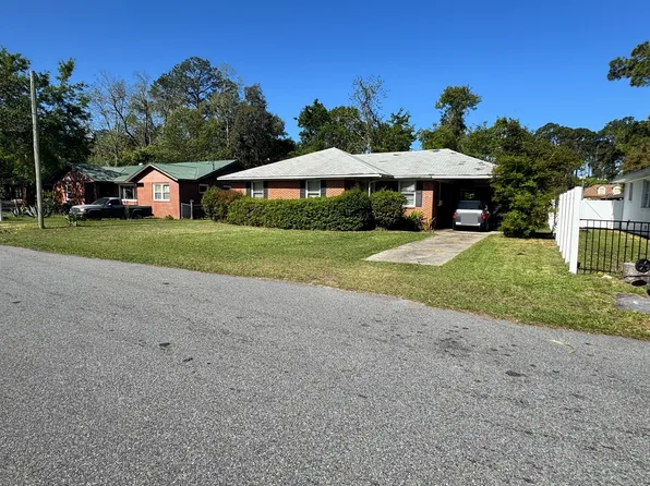 2917 Maple Rd, Brunswick, GA 31520