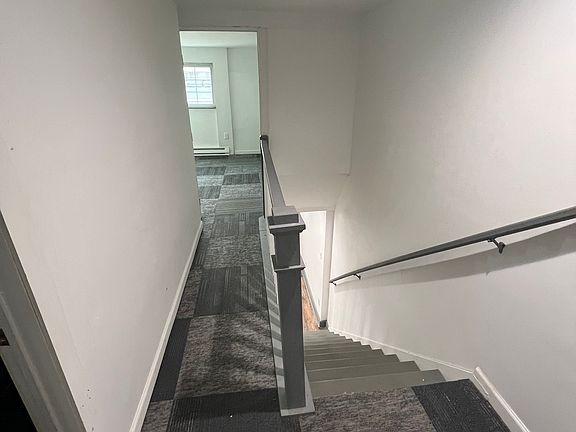 3rd image of 305 Ridge St