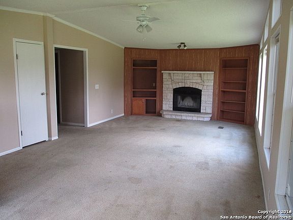 5th image of 150 Rooster Dr