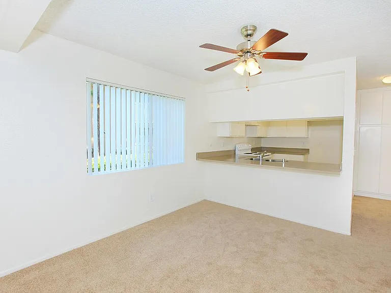 Five Coves Apartment Homes — Photo 33