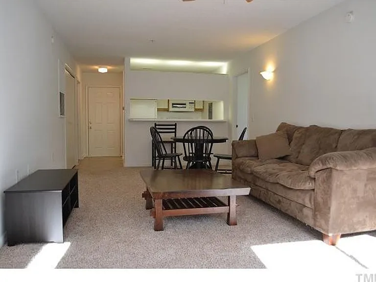 1431 Collegiate Cir #103 — Photo 3