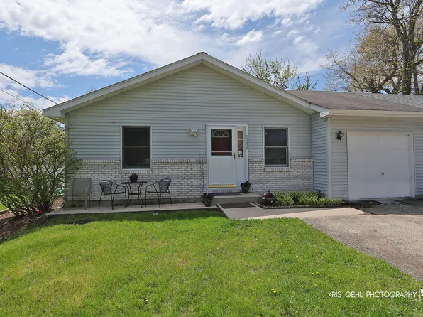 17825 W Cheyenne Ct, Grayslake, IL 60030