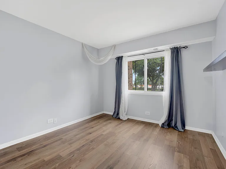 1100 E Randville Dr #211 — Photo 14