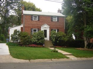 2606 Ross Rd, Chevy Chase, MD 20815