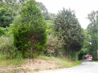 5490 E Guthrie Rd, Heltonville, IN 47436