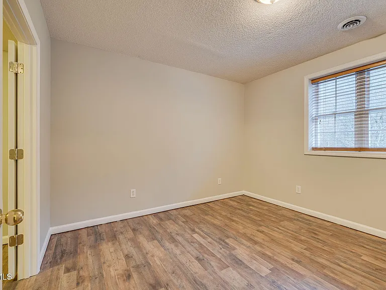 3817 Rockford St — Photo 22