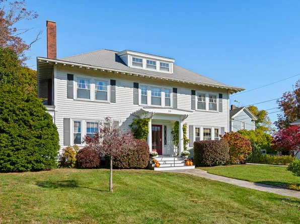 210 Ocean Point Road, Boothbay, ME 04544