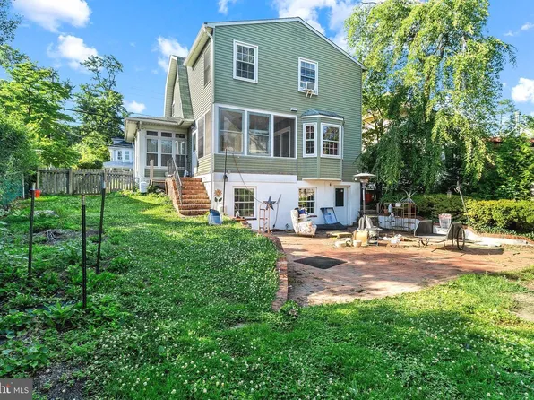 114 Ridgway St, Mount Holly, NJ 08060