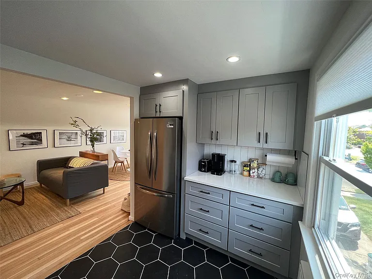 545 E Park Ave — Photo 12