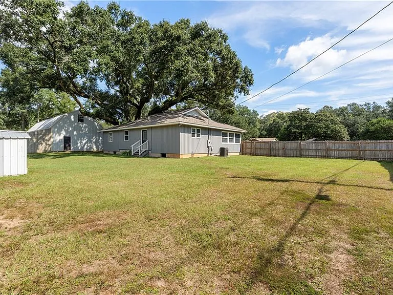 2762 Hillcrest Rd — Photo 18