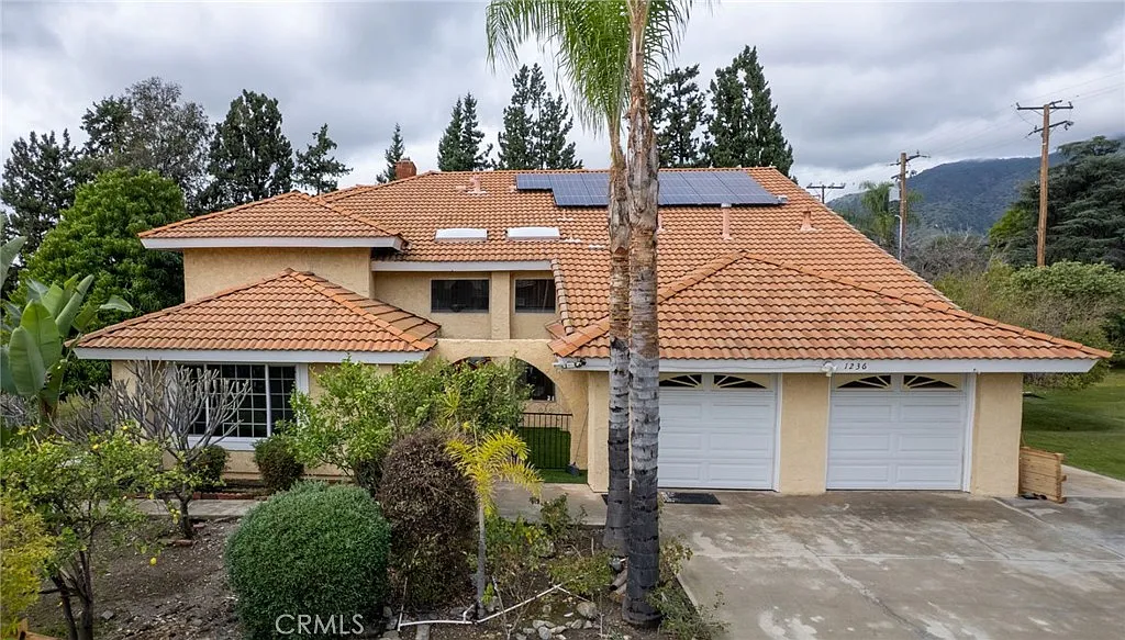 Building Photo - 1236 E Sierra Madre Ave