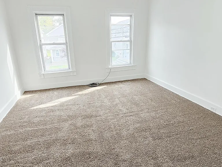 128 S Rebecca Ave — Photo 15