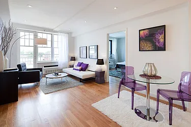 Rented by Realty Advisors Group