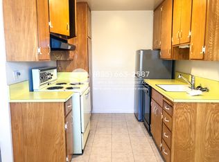 15 S Broadway #8, Millbrae, CA 94030