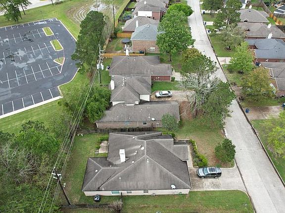5th image of 18427 Polo Meadow Dr