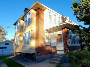 305 Friendship St, Philadelphia, PA 19111