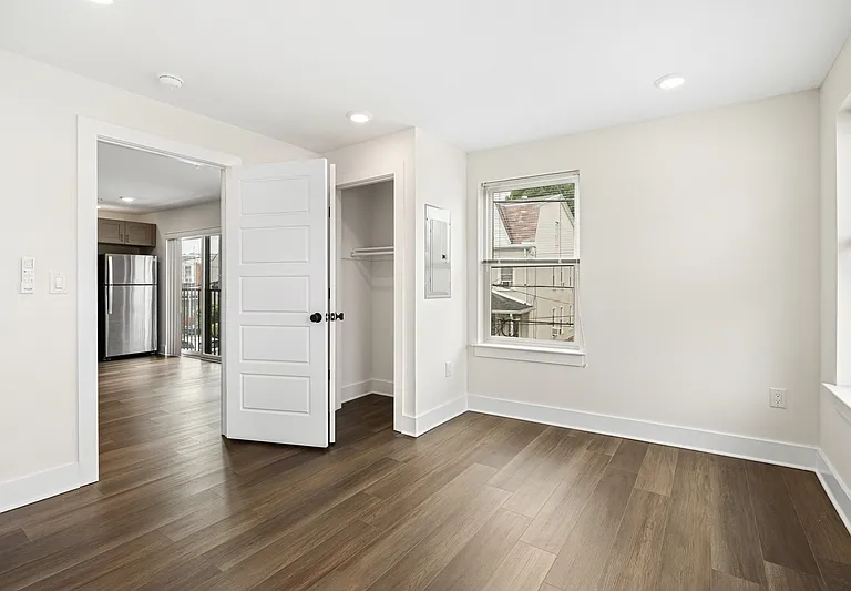 7620 Ridge Ave #14 — Photo 8