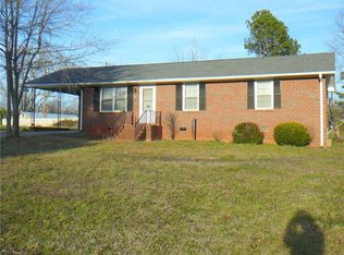 209 Brady Cir, Starr, SC 29684
