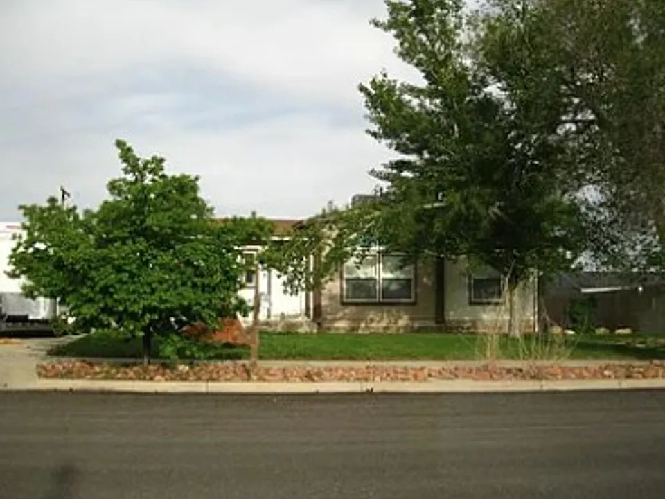 311 N Highland Dr