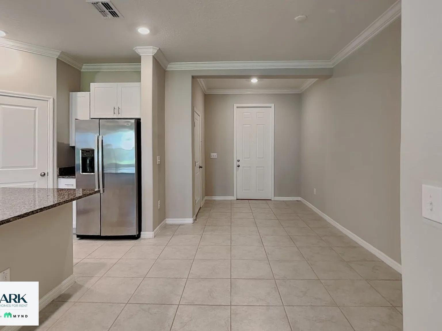3 bed, 2.0 bath, 1597 sqft, $2,095 — Photo 4