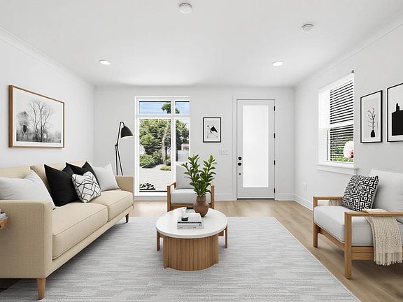 3rd image of 320B Leafland Ave
