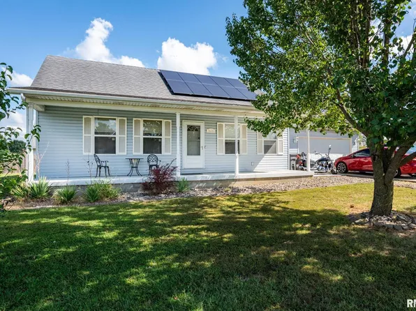 5626 Silver Fox Dr, Carterville, IL 62918