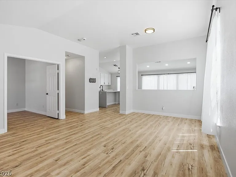 9569 Teton Diablo Ave — Photo 4
