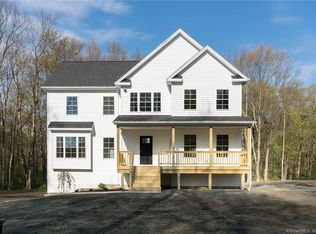 7 Melody Ln, Newtown, CT 06470
