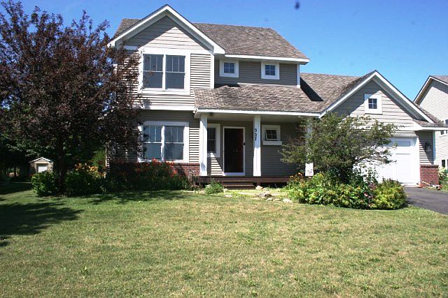 1st image of 327 3rd Ave NE