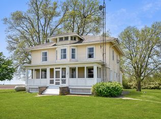 26937 E 3000 North Rd, Chenoa, IL 61726