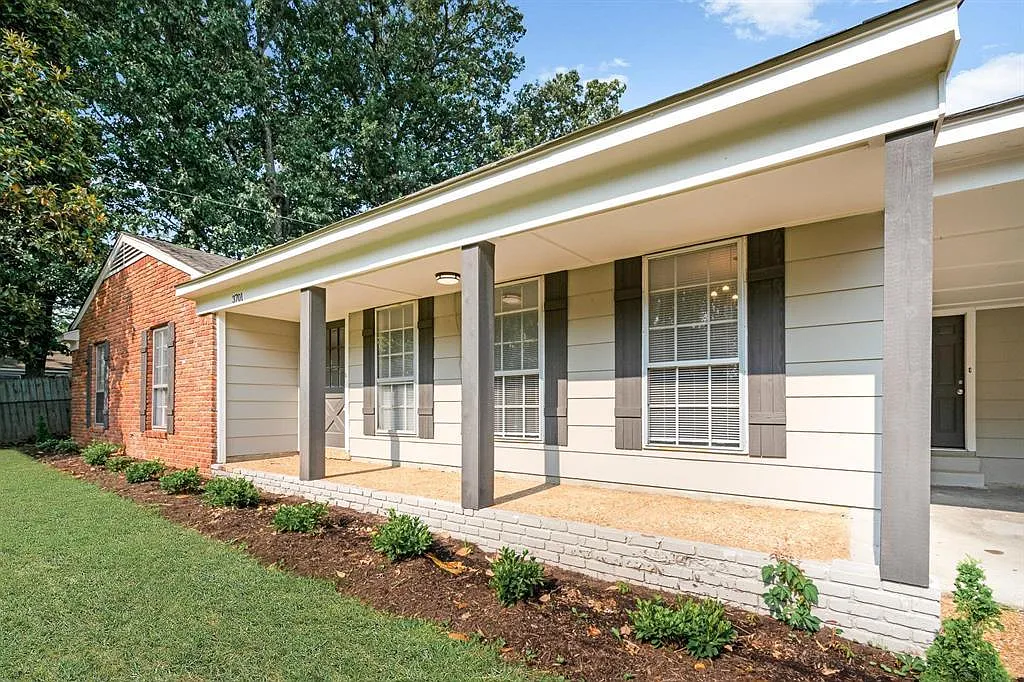 Building Photo - 3701 Joslyn St
