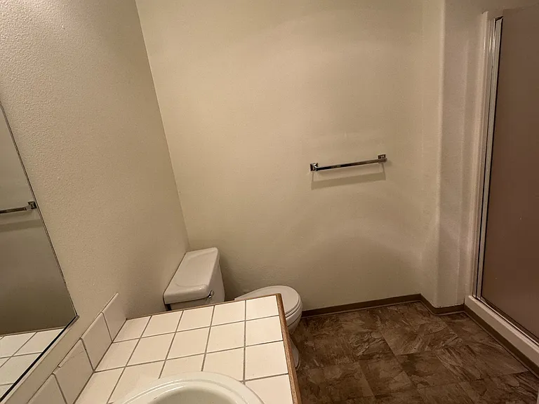 565 Briarwood Dr #563 — Photo 10