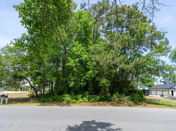 6808 E Yacht Drive, Oak Island, NC 28465