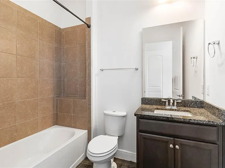 2709 Greenlands St — Photo 21