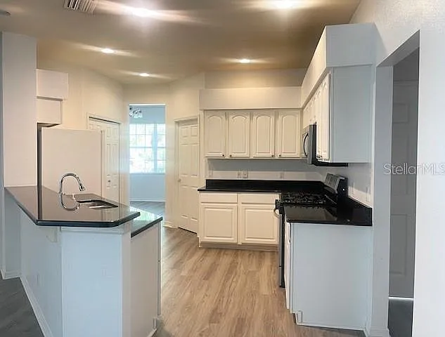 8343 Torrington Ave — Photo 14