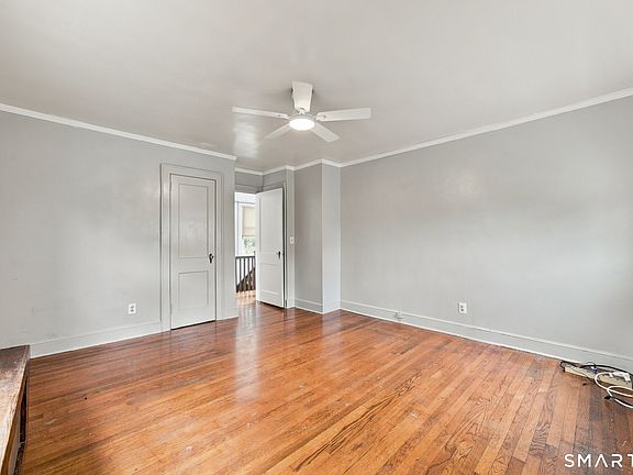 5th image of 12 West Helen Street