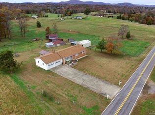 556 Pisgah Ridge Cir, Hiddenite, NC 28636