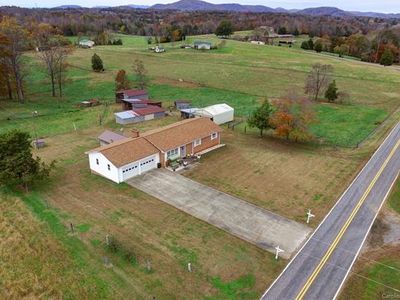 557 Pisgah Ridge Cir, Hiddenite, NC, 28636