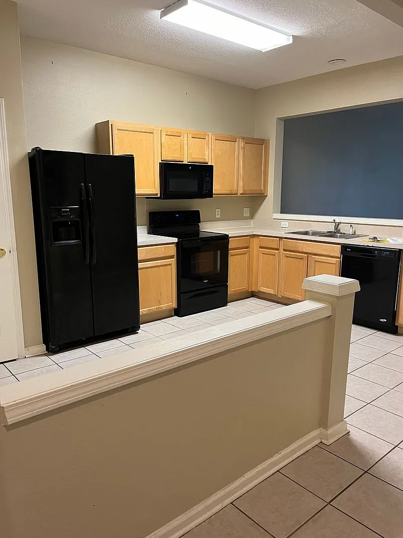 Beautiful Townhouse in Vista Cay — Photo 4