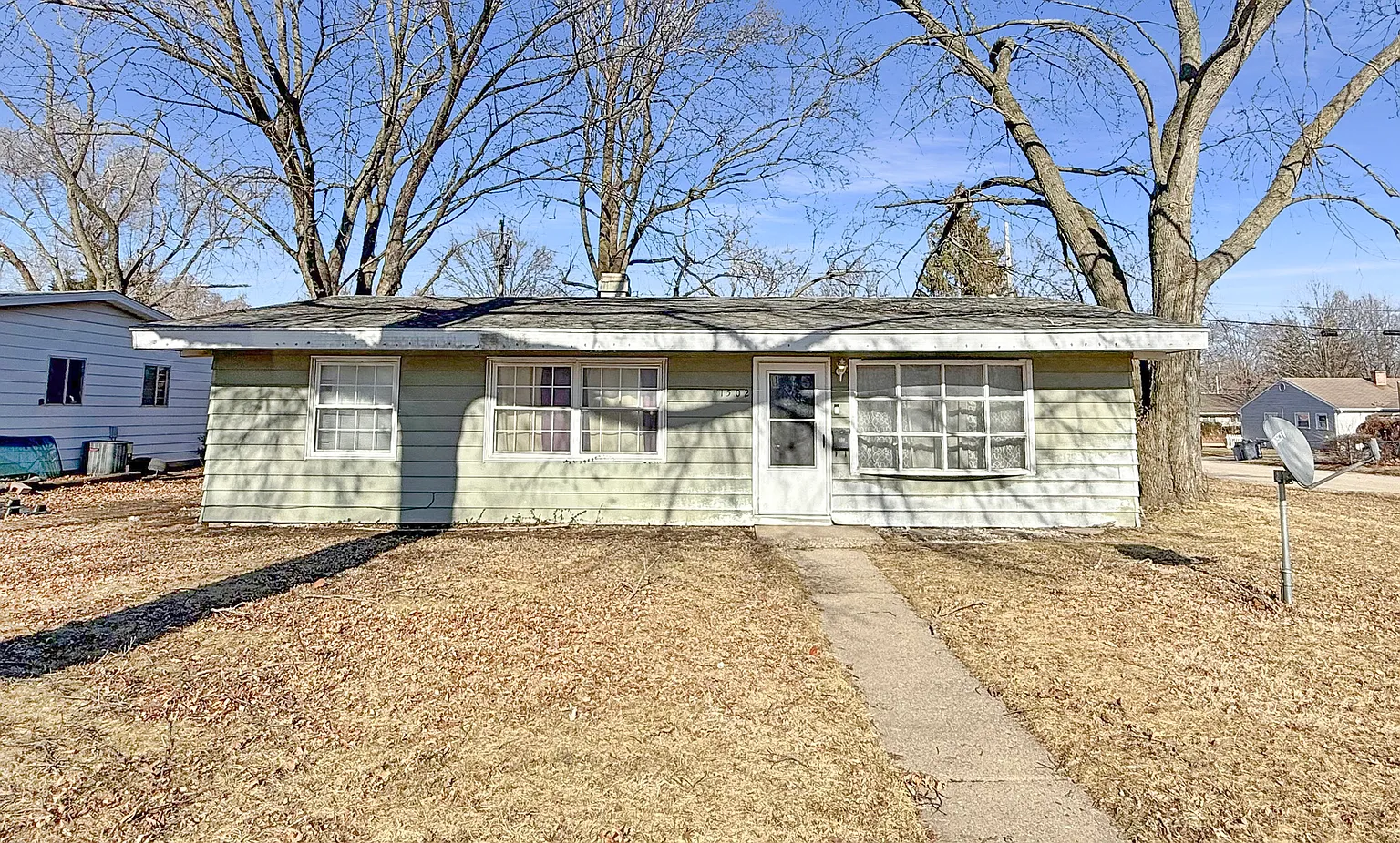 1502 Marigold Ln photo 1