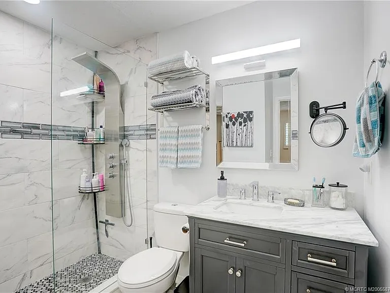 2950 SE Ocean Blvd #122-6 — Photo 33