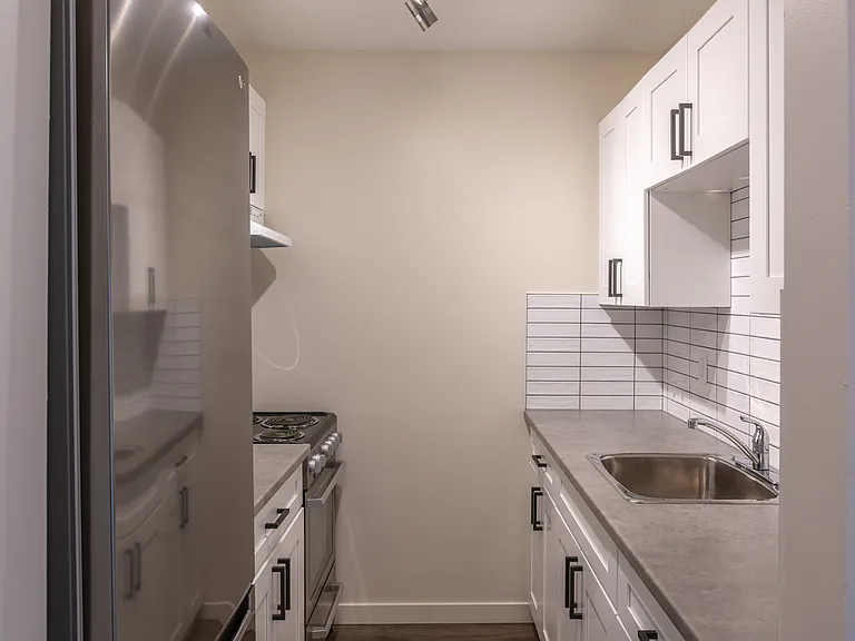 973 Forestbrook Dr #106 — Photo 2
