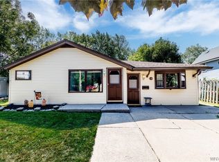 14 Laverack Ave, Lancaster, NY 14086