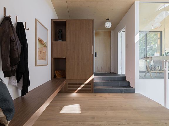 4th image of 1136 Keith Ave