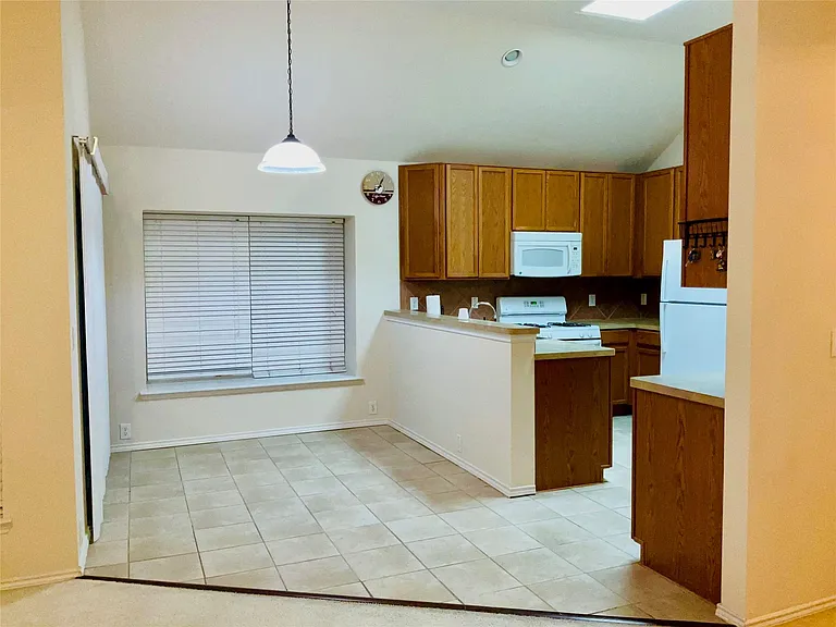 3227 Farrel Hill St — Photo 5