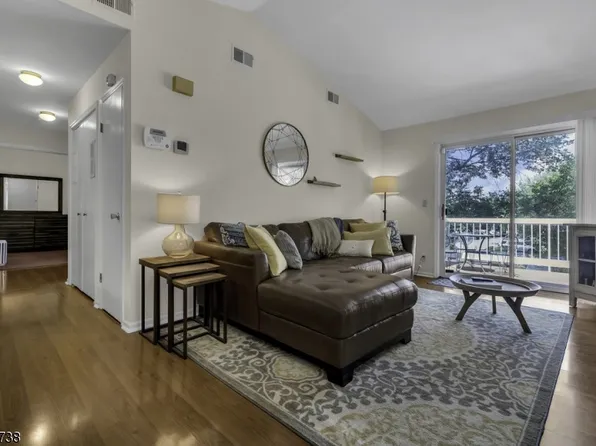 50 Sage Ct, Bedminster Twp., NJ 07921