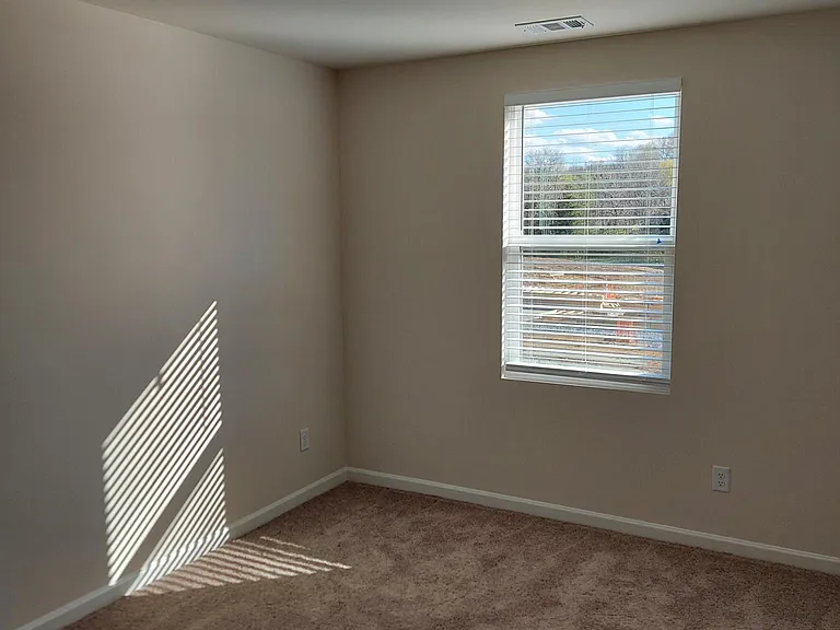146 Fister Dr — Photo 20