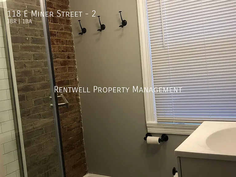 118 E Miner St #2 — Photo 3